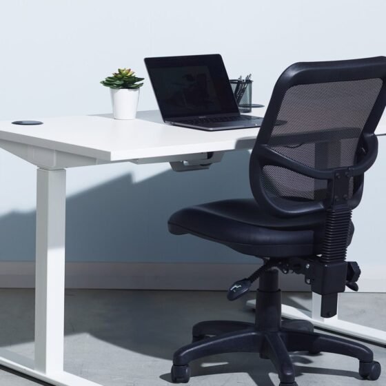 Desks & Workstations