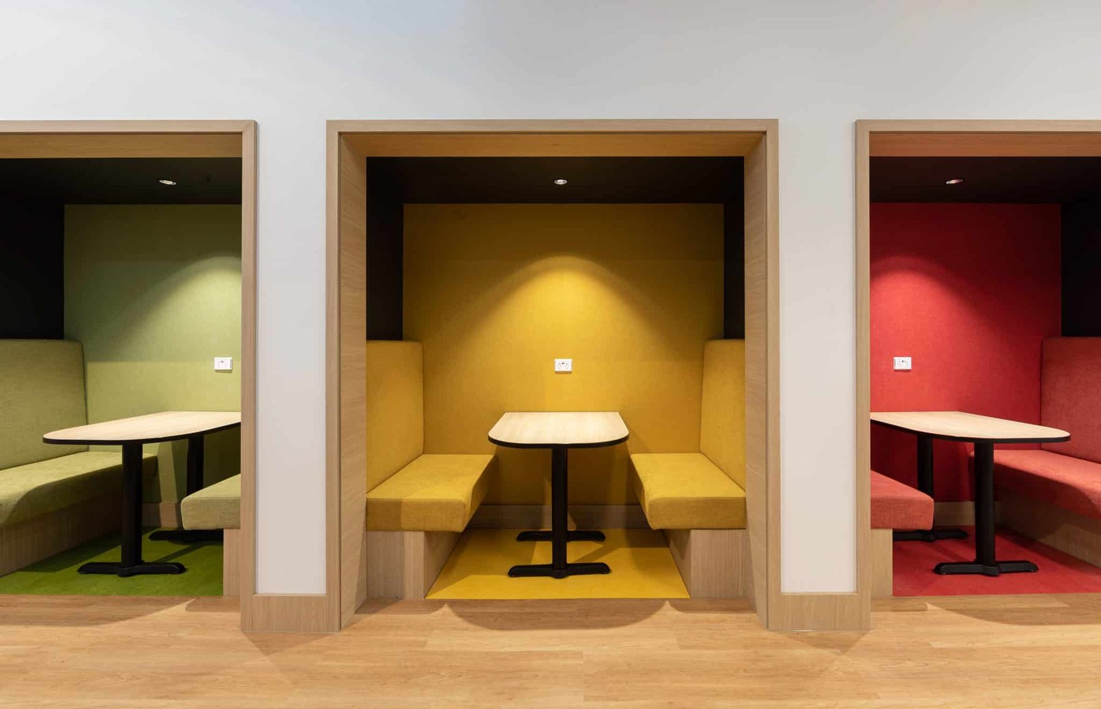 Evolve©_WesternPower_HIgh-7610 Booths